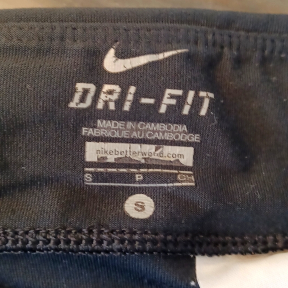 3 Pair Workout Tights, Under Armour sz Sm,  Ivy Park sz Med, Nike sz Med - Picture 8 of 8